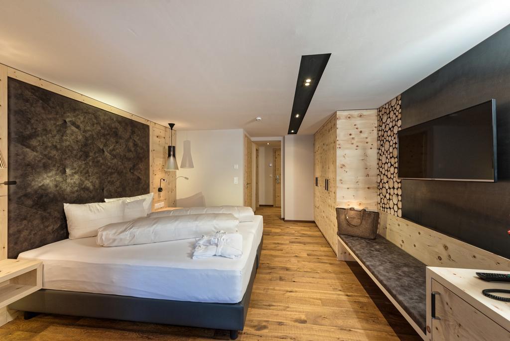 Hotel Des Alpes Samnaun Εξωτερικό φωτογραφία